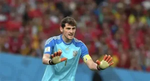 حارس المرمي الإسباني إيكر كاسياس