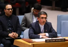 غلام حسين دارزي، سفير ونائب المندوب الدائم للجمهورية الإسلامية الإيرانية لدى الأمم المتحدة، خلال اجتماع لمجلس الأمن التابع للأمم المتحدة يوم الخميس في مدينة نيويورك بالولايات المتحدة